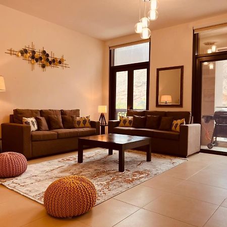 One 2Bhk Elegant Apartment In Muscat Bay 03 Екстериор снимка