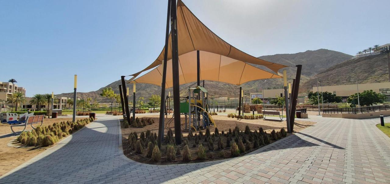 One 2Bhk Elegant Apartment In Muscat Bay 03 Екстериор снимка