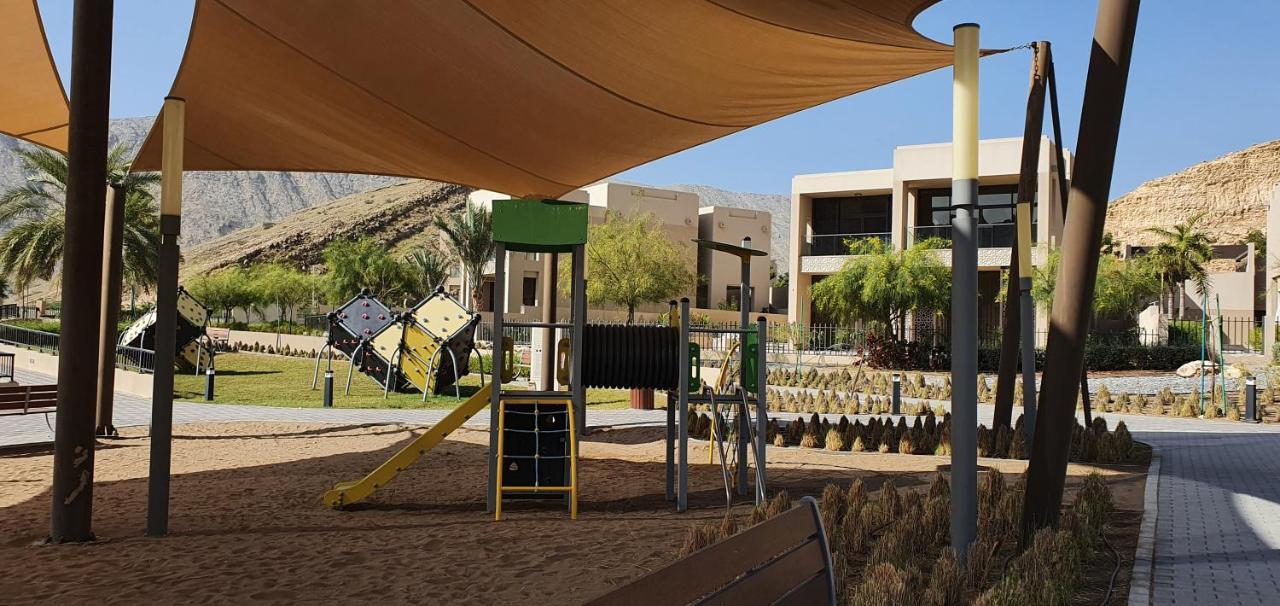 One 2Bhk Elegant Apartment In Muscat Bay 03 Екстериор снимка