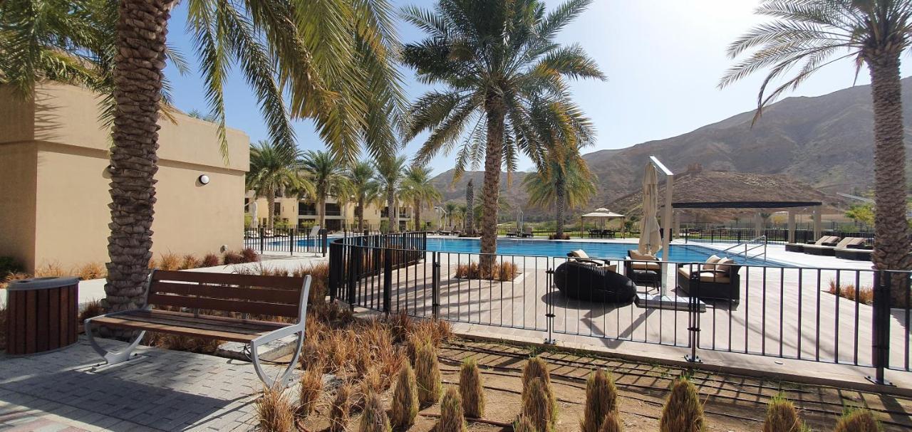 One 2Bhk Elegant Apartment In Muscat Bay 03 Екстериор снимка