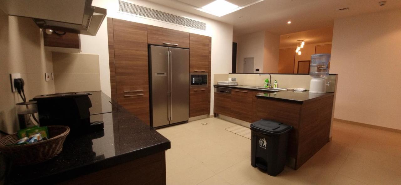 One 2Bhk Elegant Apartment In Muscat Bay 03 Екстериор снимка