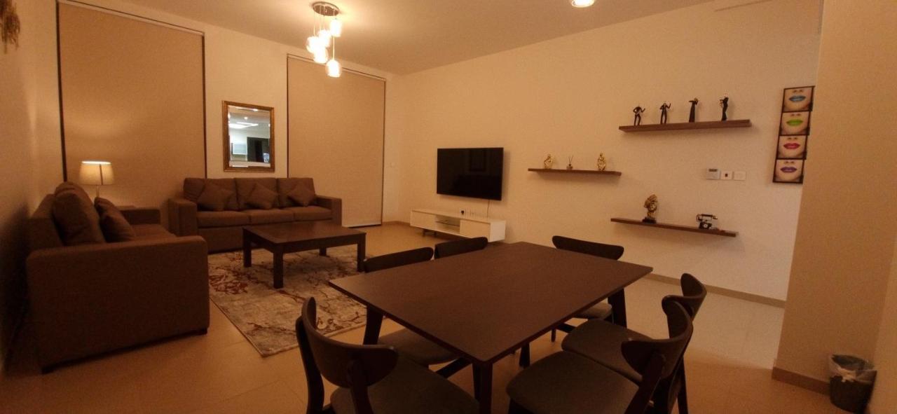 One 2Bhk Elegant Apartment In Muscat Bay 03 Екстериор снимка