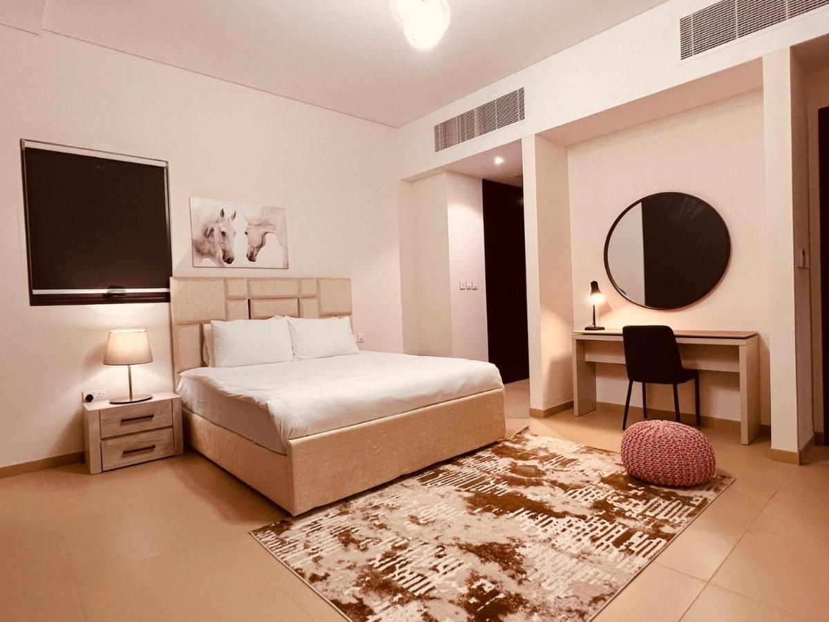 One 2Bhk Elegant Apartment In Muscat Bay 03 Екстериор снимка